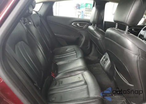 2016 Chrysler 200 Limited z USA, uszkodzony, nr VIN 1C3CCCAB7GN191410